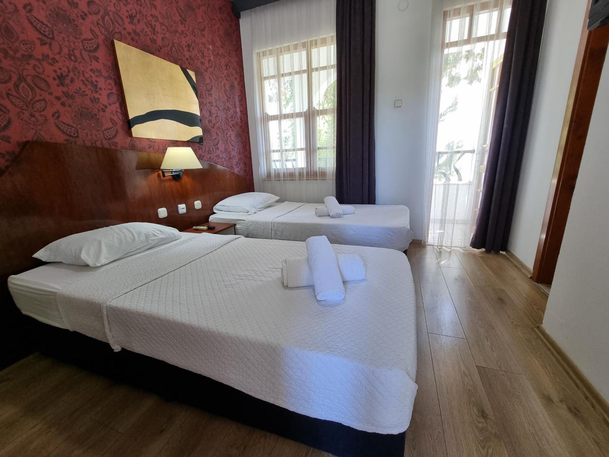 Sima Hotel เกเมร์ ภายนอก รูปภาพ