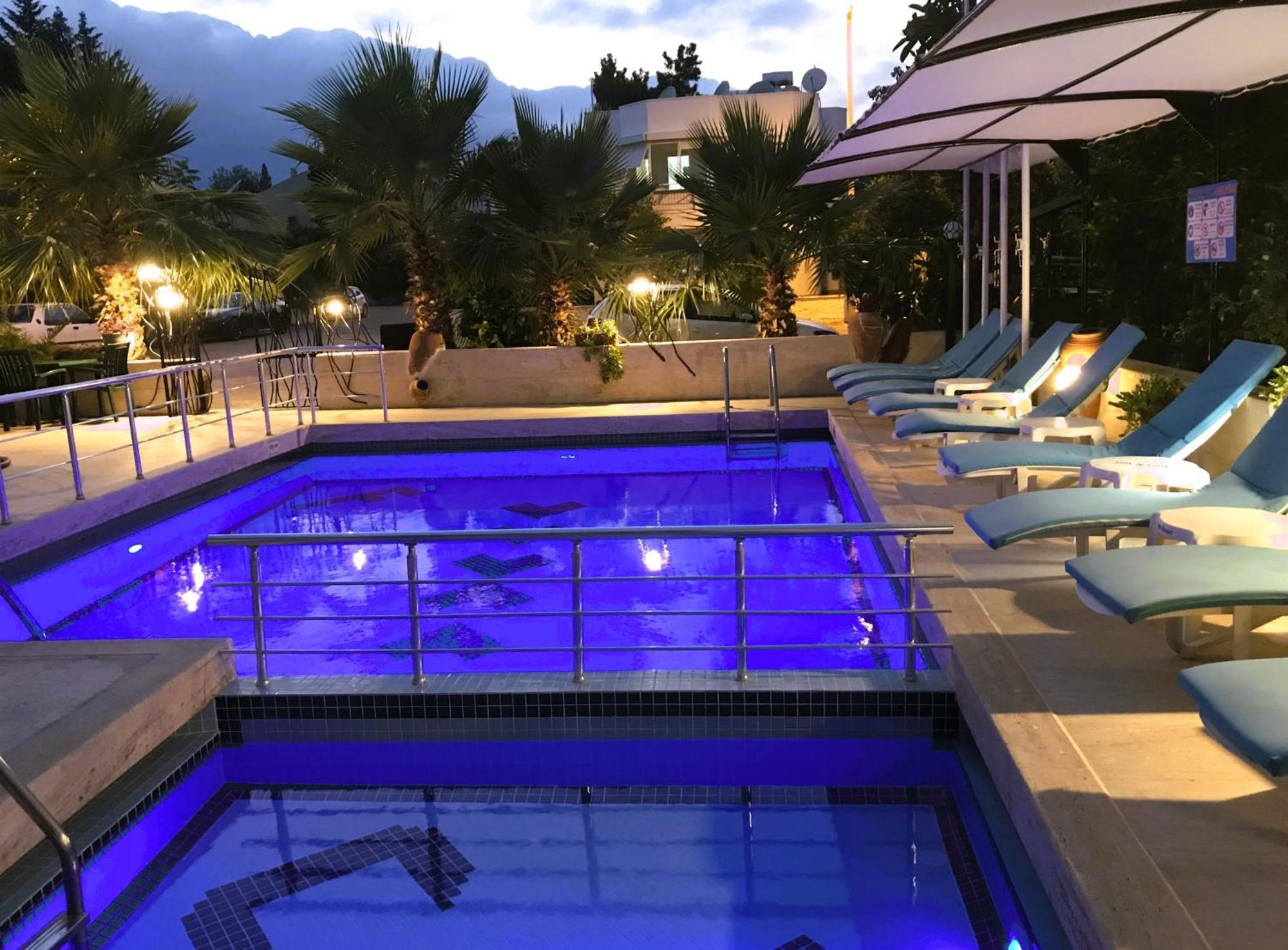 Sima Hotel เกเมร์ ภายนอก รูปภาพ
