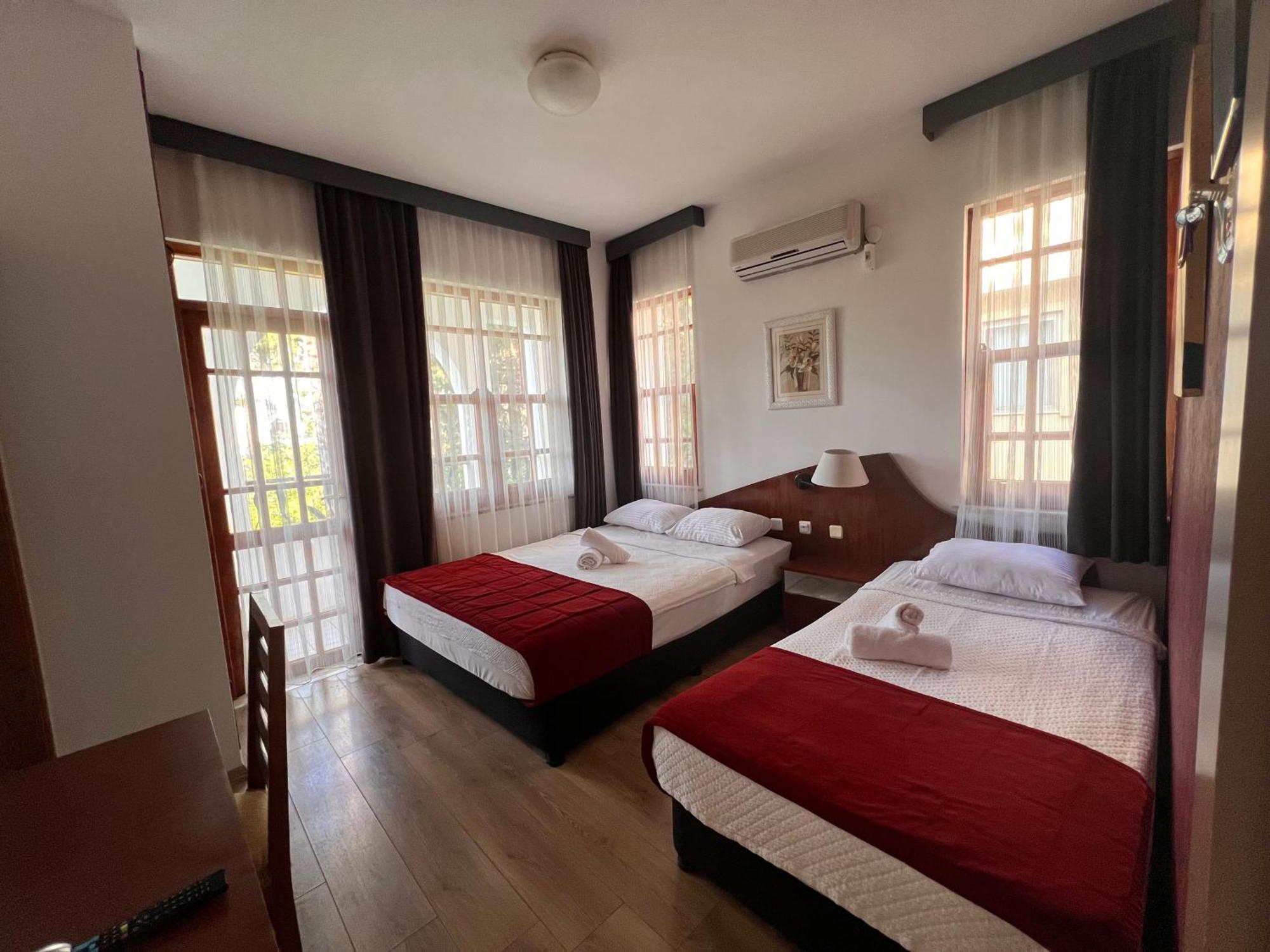 Sima Hotel เกเมร์ ภายนอก รูปภาพ