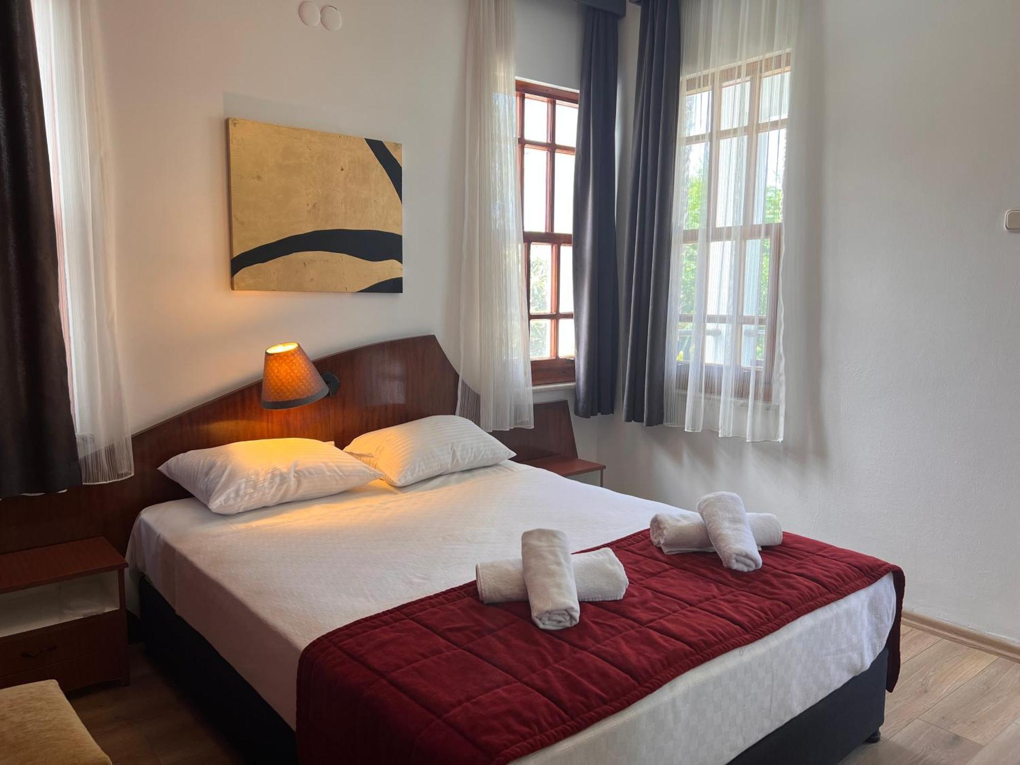 Sima Hotel เกเมร์ ภายนอก รูปภาพ
